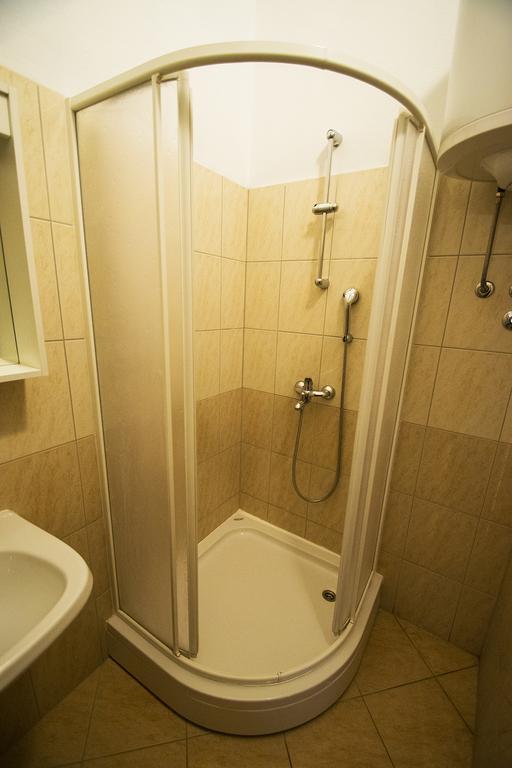Apartmani I Sobe Grga Starigrad Paklenica Exterior photo